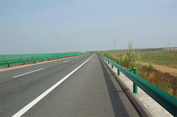 深圳高速波形梁护栏